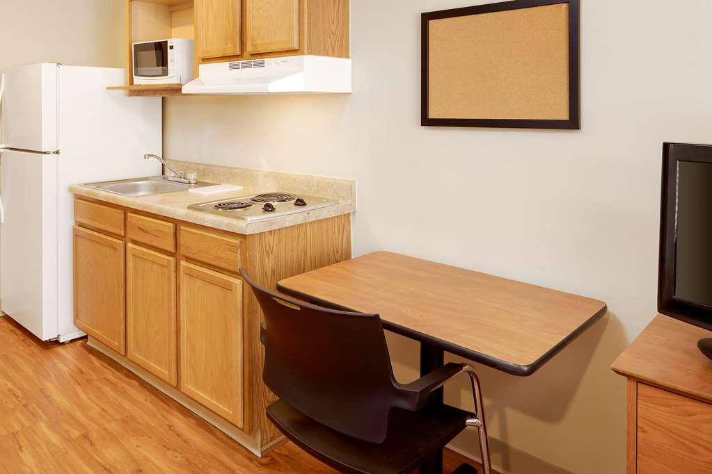 Extended Stay America Select Suites - Cleveland - 멘터 객실 사진