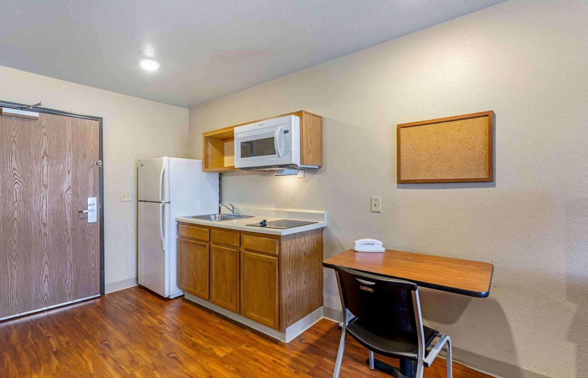 Extended Stay America Select Suites - Cleveland - 멘터 외부 사진